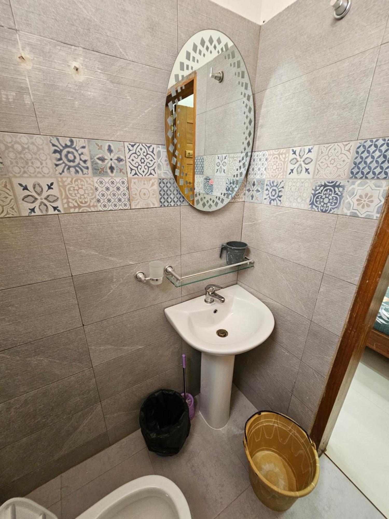 Отель Chambre Ngor- Douche Privee-Salon-Cuisine-Netflix Дакар Экстерьер фото