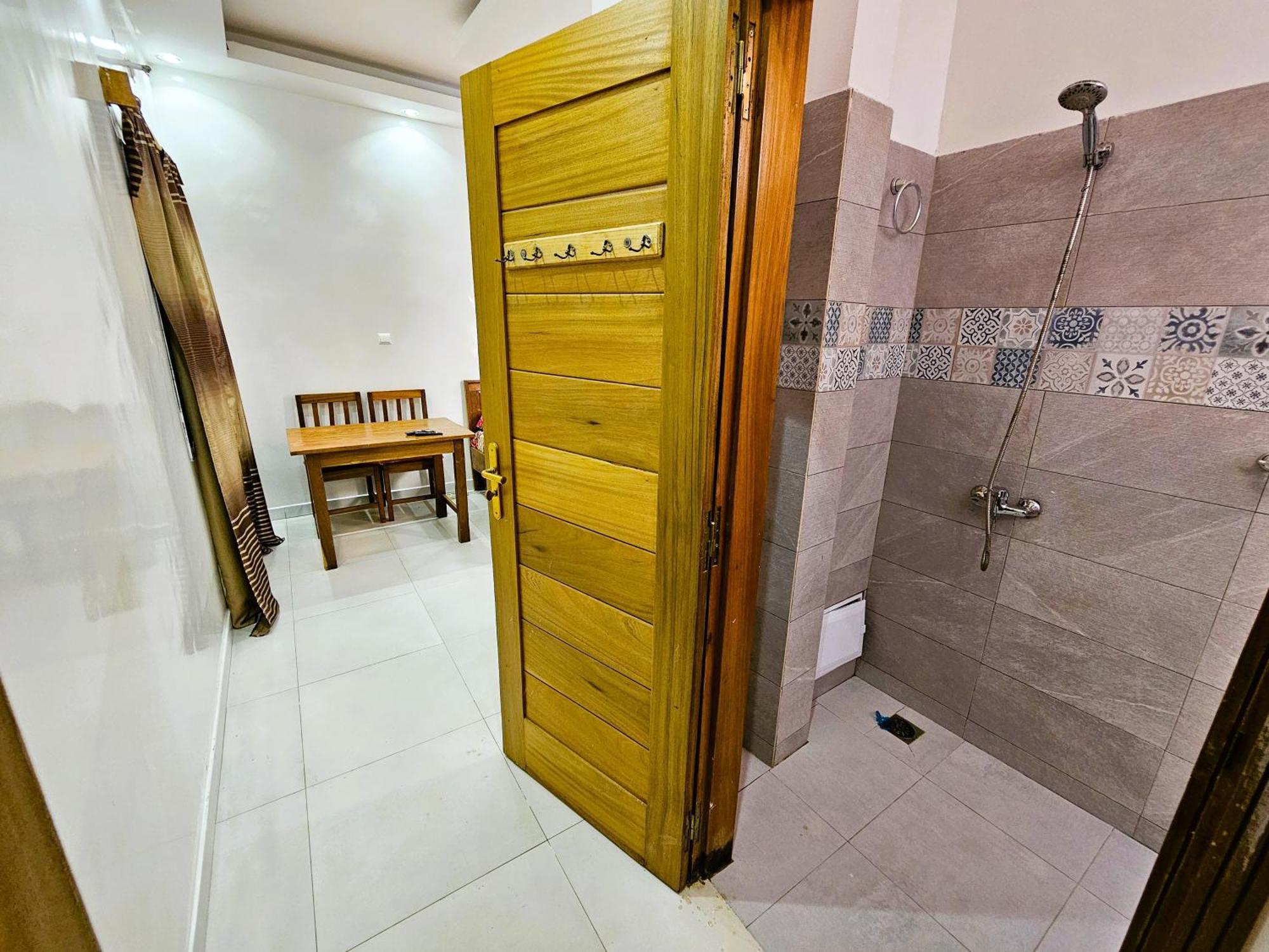 Отель Chambre Ngor- Douche Privee-Salon-Cuisine-Netflix Дакар Экстерьер фото